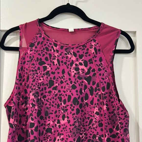 Lululemon Mesh Open Top - Pink/Purple Leopard Print, Size 10 - Picture 2 of 9